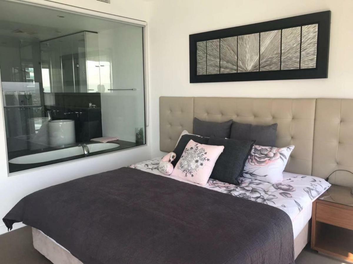 Apartment Luxury 3 Bedroom In Heart Of Broadbeach Gold Coast